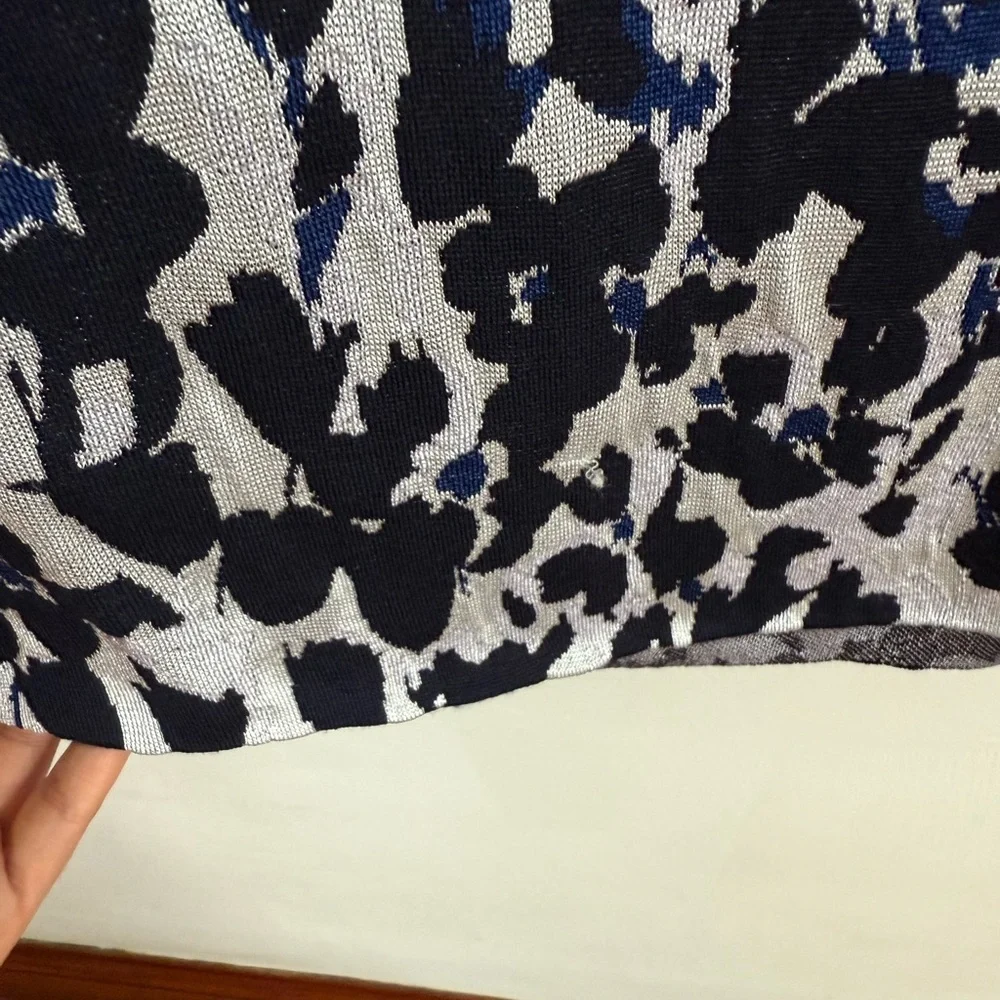 St. John Sleeveless Jacquard Sheath Dress Abstract Floral Print Size 14 - Picture 6 of 9